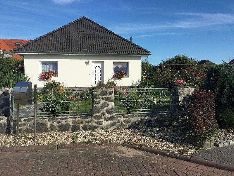 Ruegen_Fewo 291 Sassnitz Esterno foto